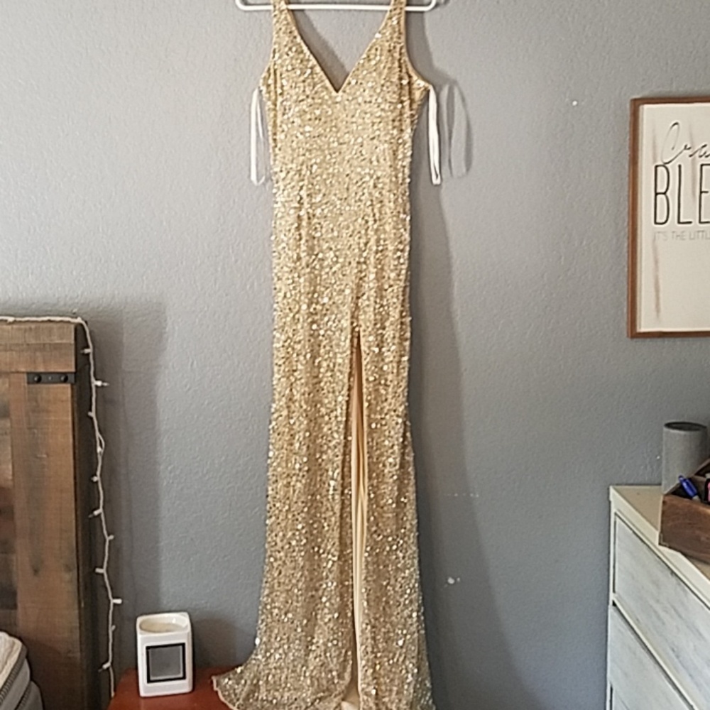 Georgeous Camille La Via gold sequin dress